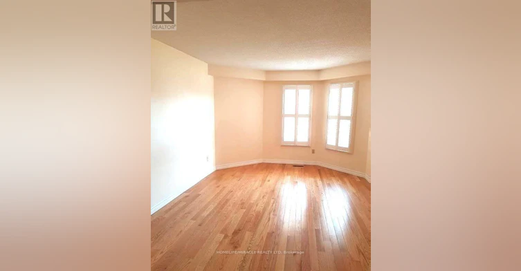 MAIN-942 Sandcliff Drive, Oshawa, ON, L1K 2C9 - 2