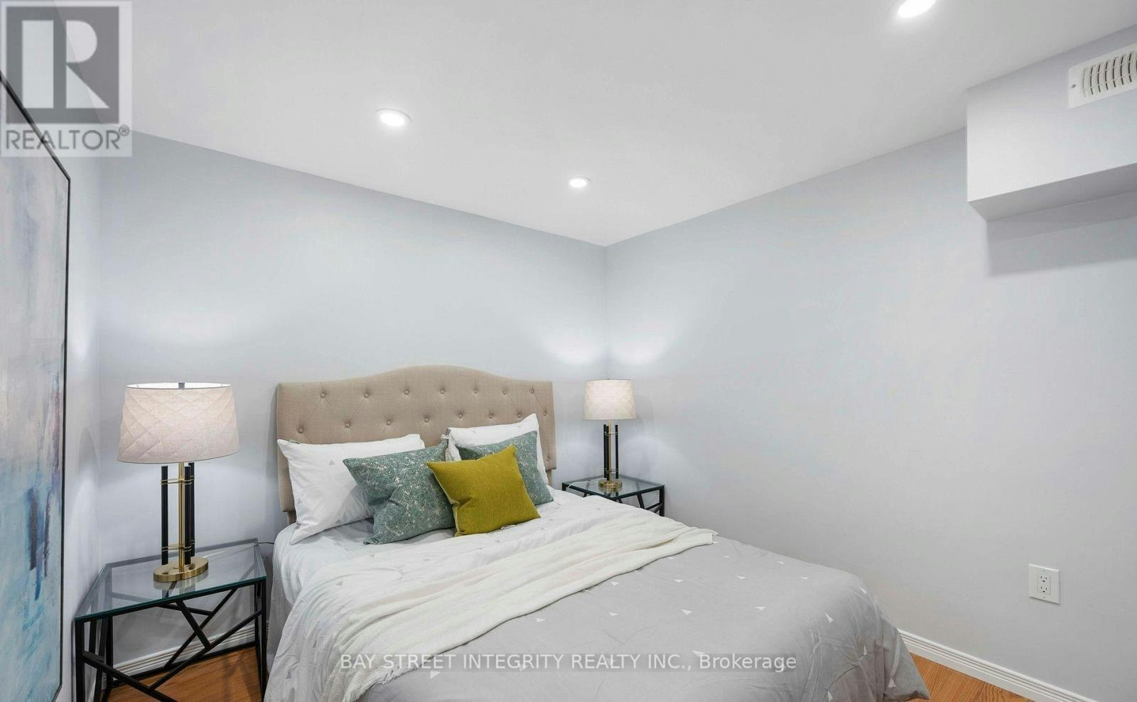 22 Dunbar Crescent, Markham, ON, L3R 6W8 - 18