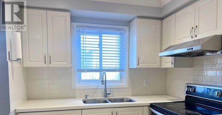 22 Dunbar Crescent, Markham, ON, L3R 6W8 - 5