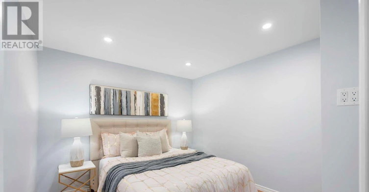 22 Dunbar Crescent, Markham, ON, L3R 6W8 - 17