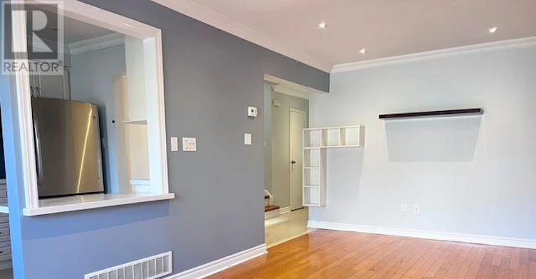 22 Dunbar Crescent, Markham, ON, L3R 6W8 - 3