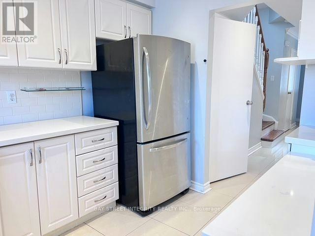 22 Dunbar Crescent, Markham, ON, L3R 6W8 - 8