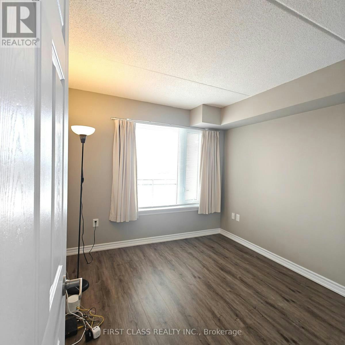 808-716 Main Street E, Milton, ON, L9T 0K9 - 23
