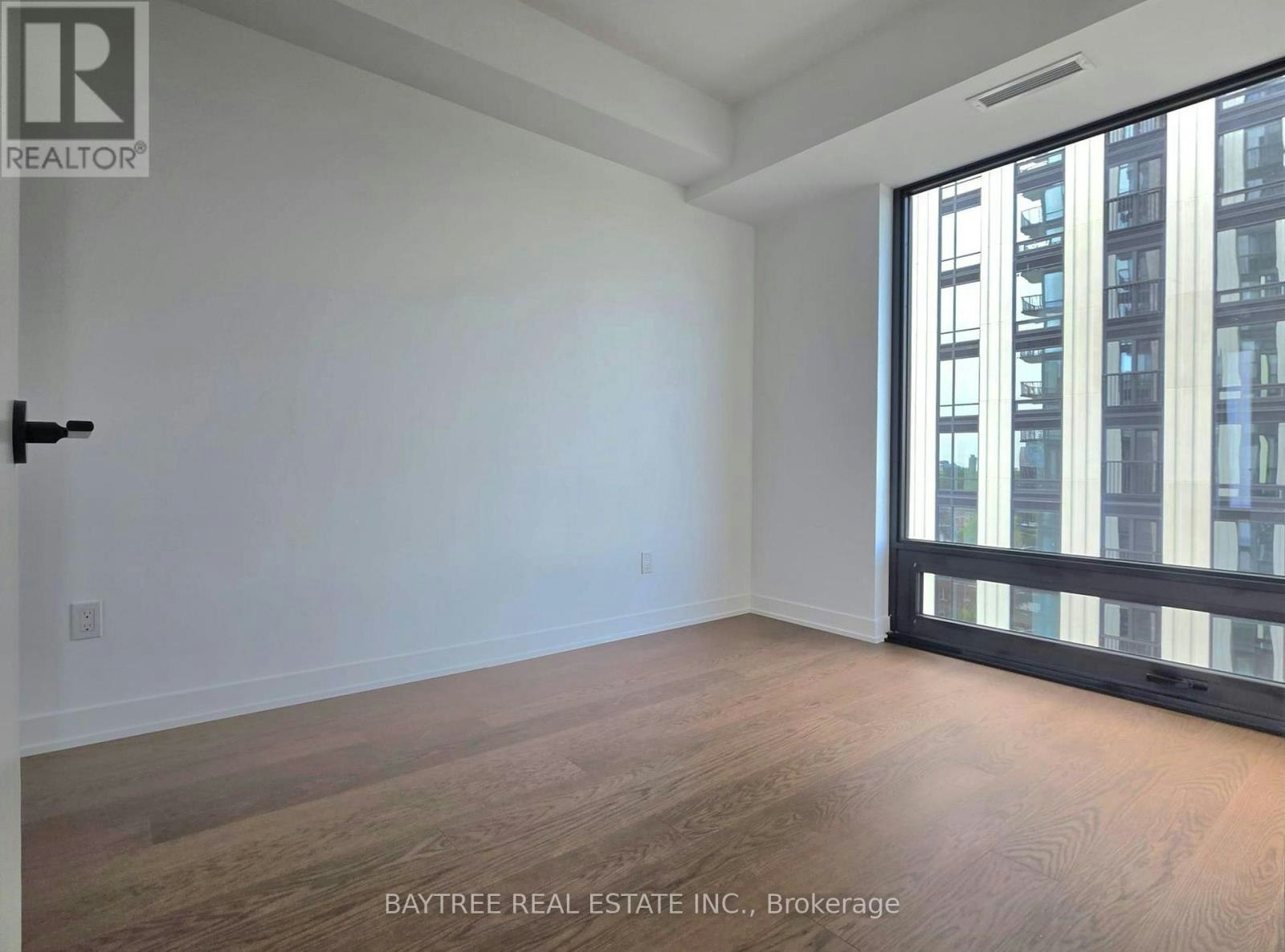 1515-89 Montclair Avenue, Toronto, ON, M5P 0A9 - 3