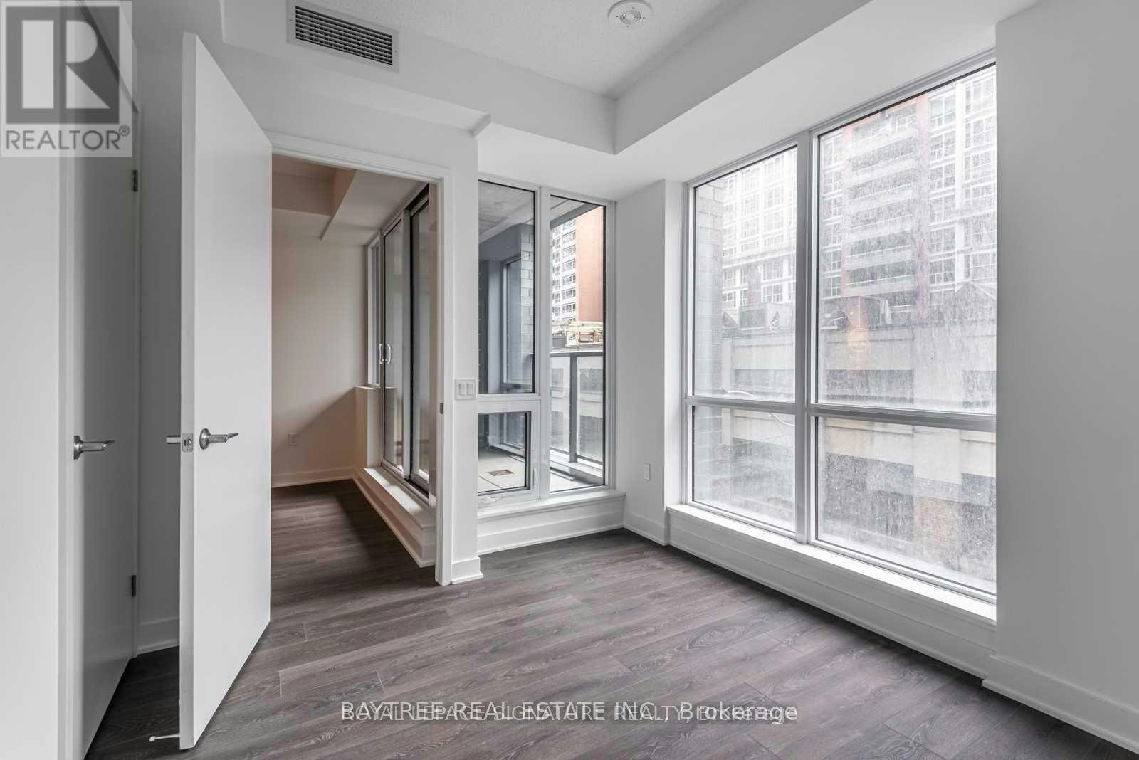 518-115 Blue Jays Way, Toronto, ON, M5V 0N4 - 9