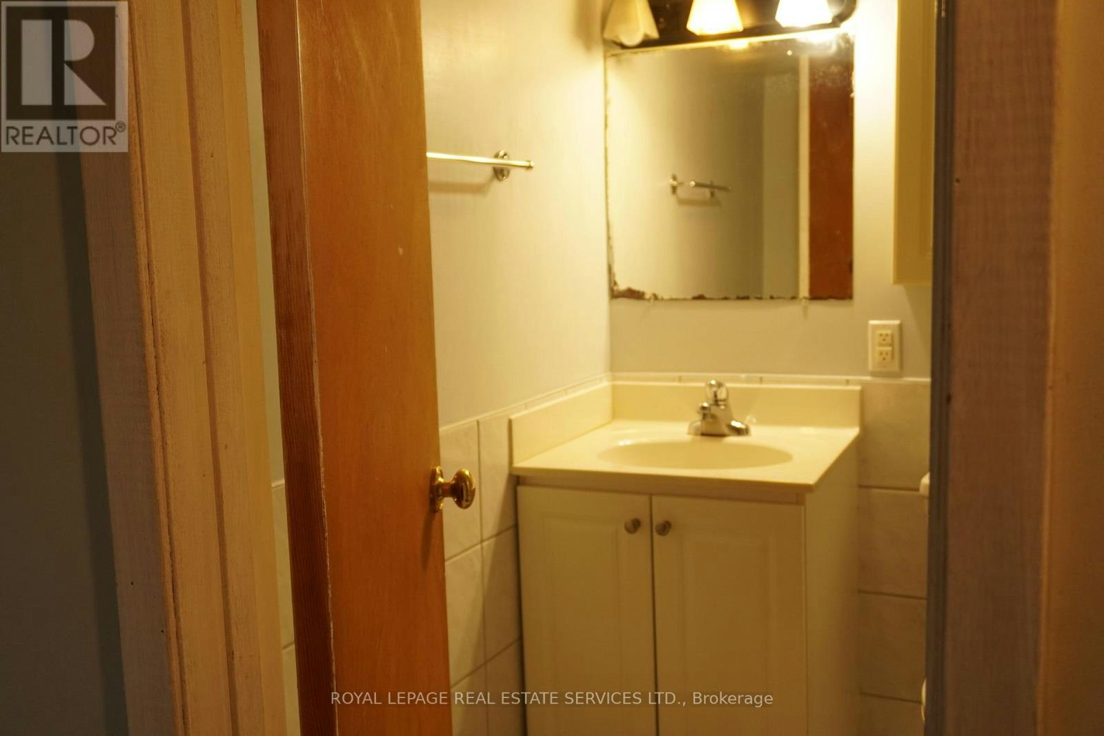 BASEMENT-12 Coniston Road, Toronto, ON, M1L 2J7 - 7