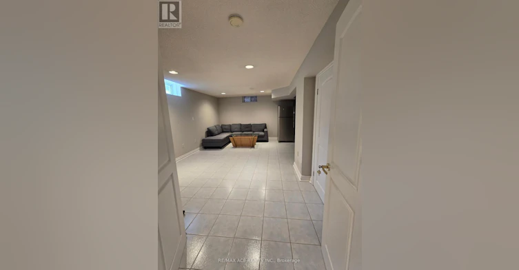 BSMT-25 Pilkington Crescent, Vaughan, ON, L4J 7J5 - 4
