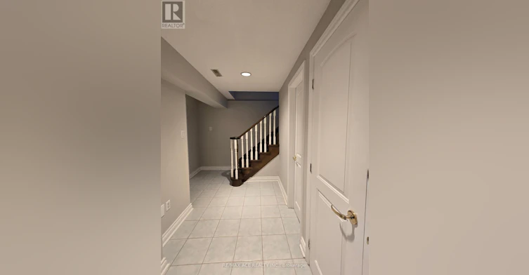 BSMT-25 Pilkington Crescent, Vaughan, ON, L4J 7J5 - 3