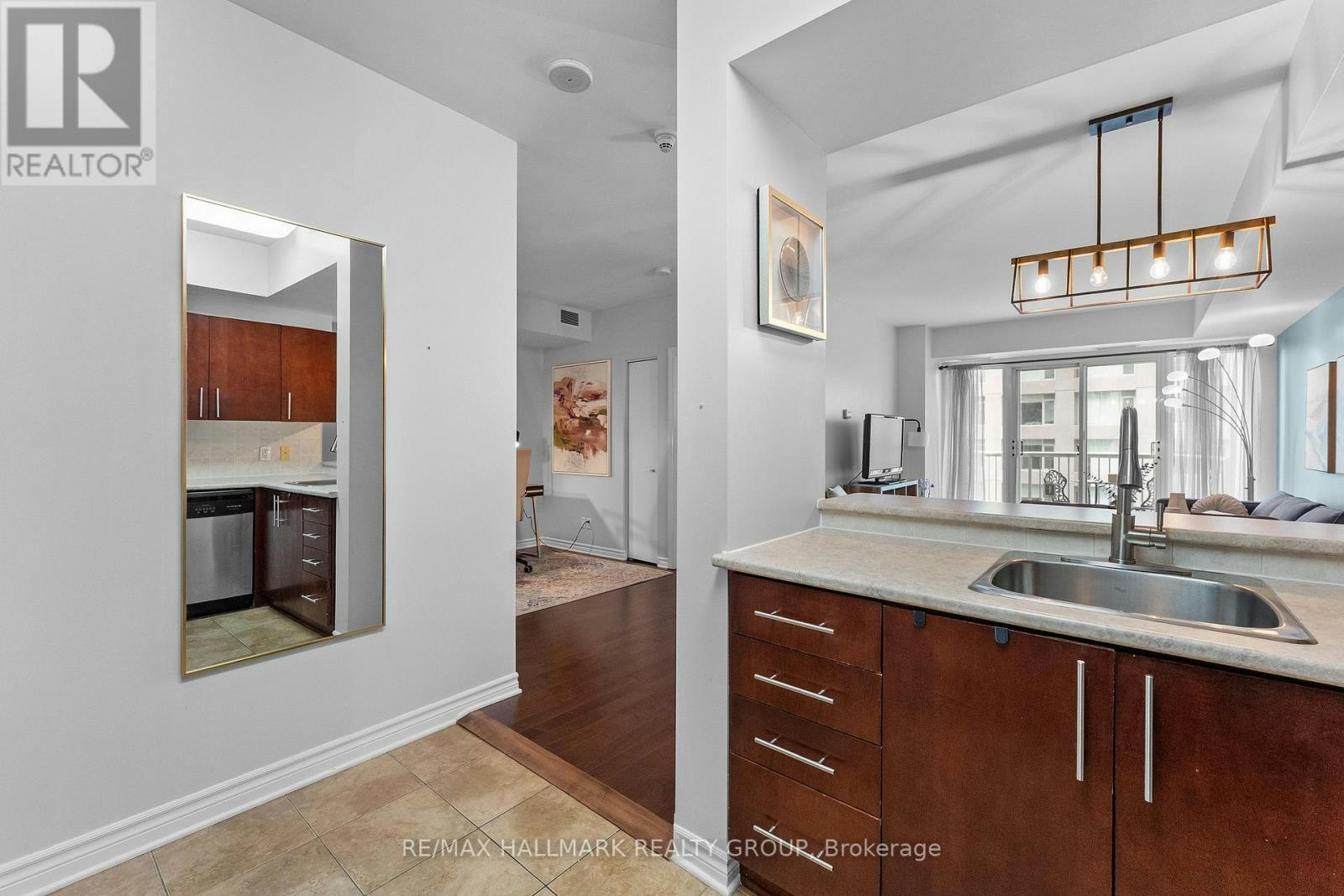 1702-200 Rideau Street, Ottawa, ON, K1N 5Y1 - 12