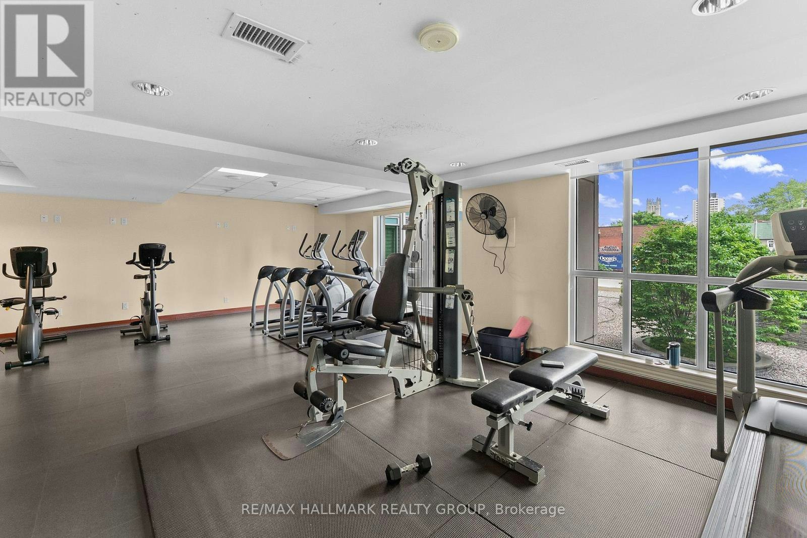 1702-200 Rideau Street, Ottawa, ON, K1N 5Y1 - 38