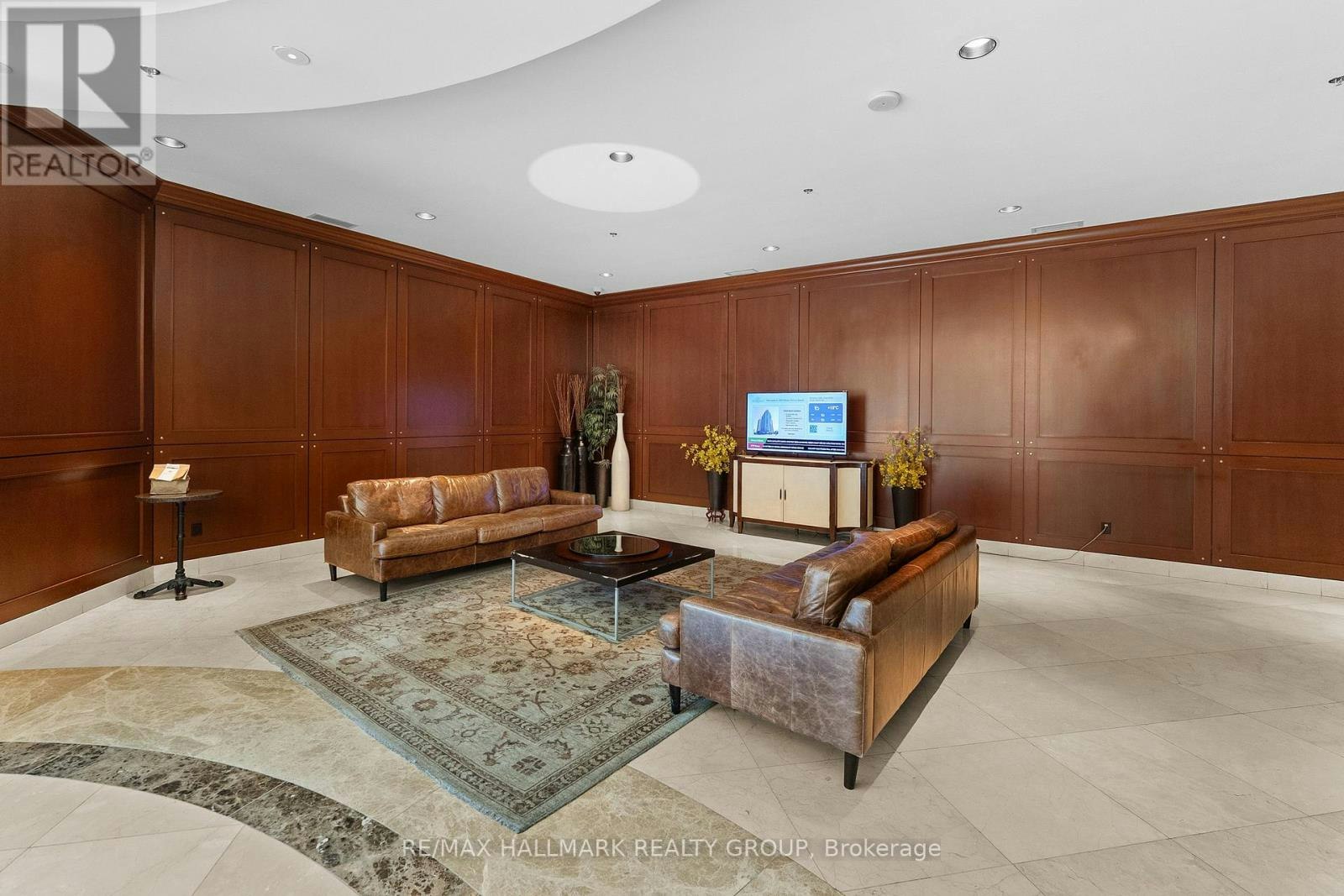 1702-200 Rideau Street, Ottawa, ON, K1N 5Y1 - 4