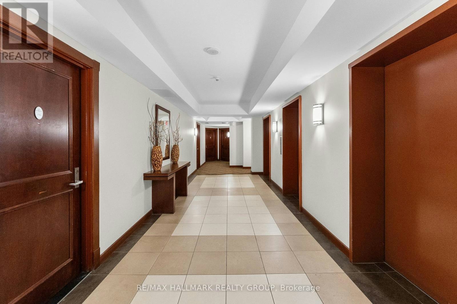 1702-200 Rideau Street, Ottawa, ON, K1N 5Y1 - 8