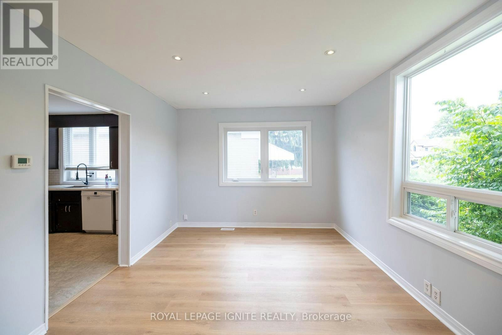 271 Conlins Road, Toronto, ON, M1C 1C4 4