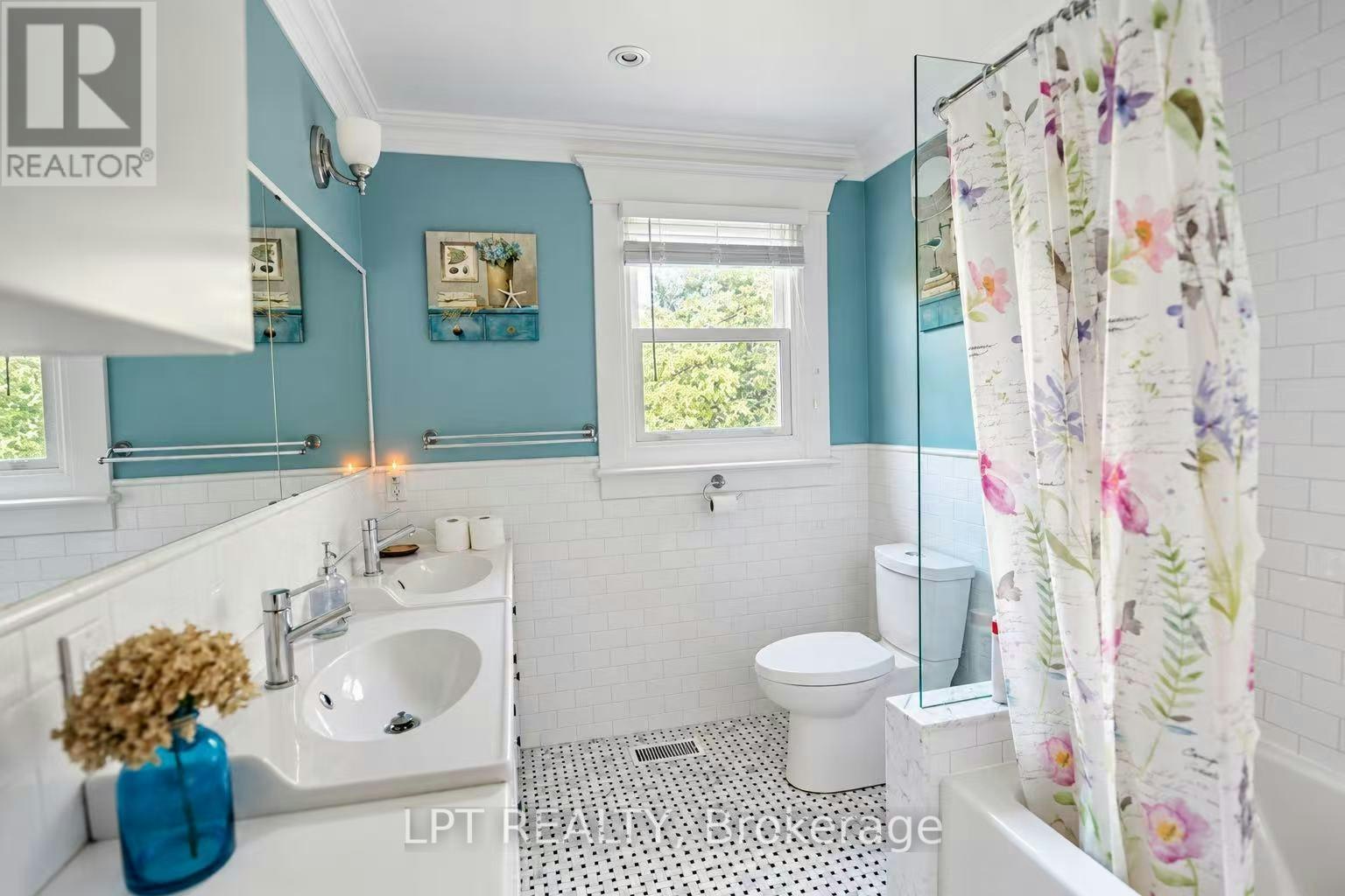 212 Cameron Crescent, Georgina, ON, L4P 3T6 - 9