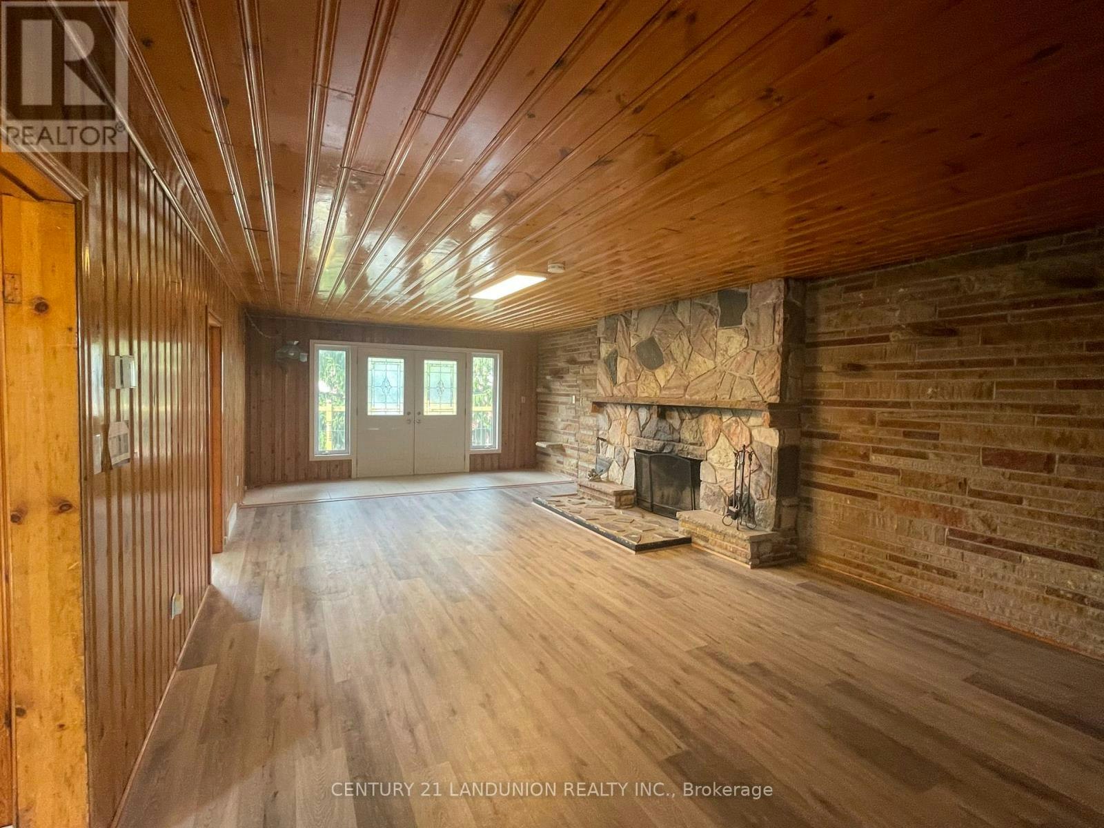 20215 Woodbine Avenue, East Gwillimbury, ON, L0G 1R0 - 17