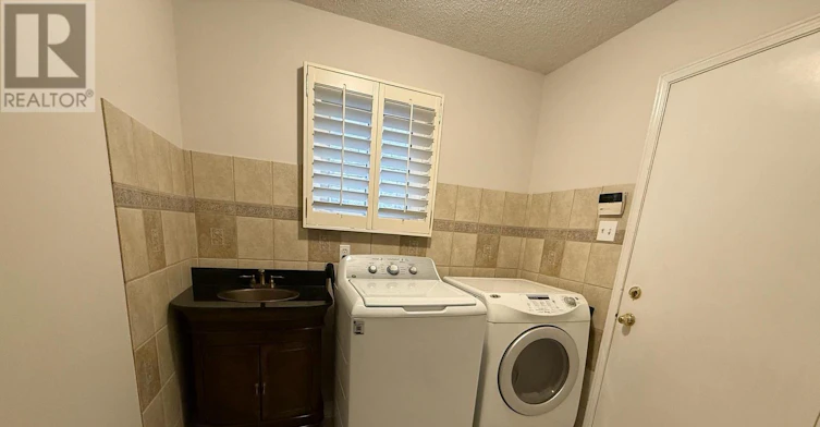 MAIN-5889 River Grove Avenue, Mississauga, ON, L5M 4W2 - 6