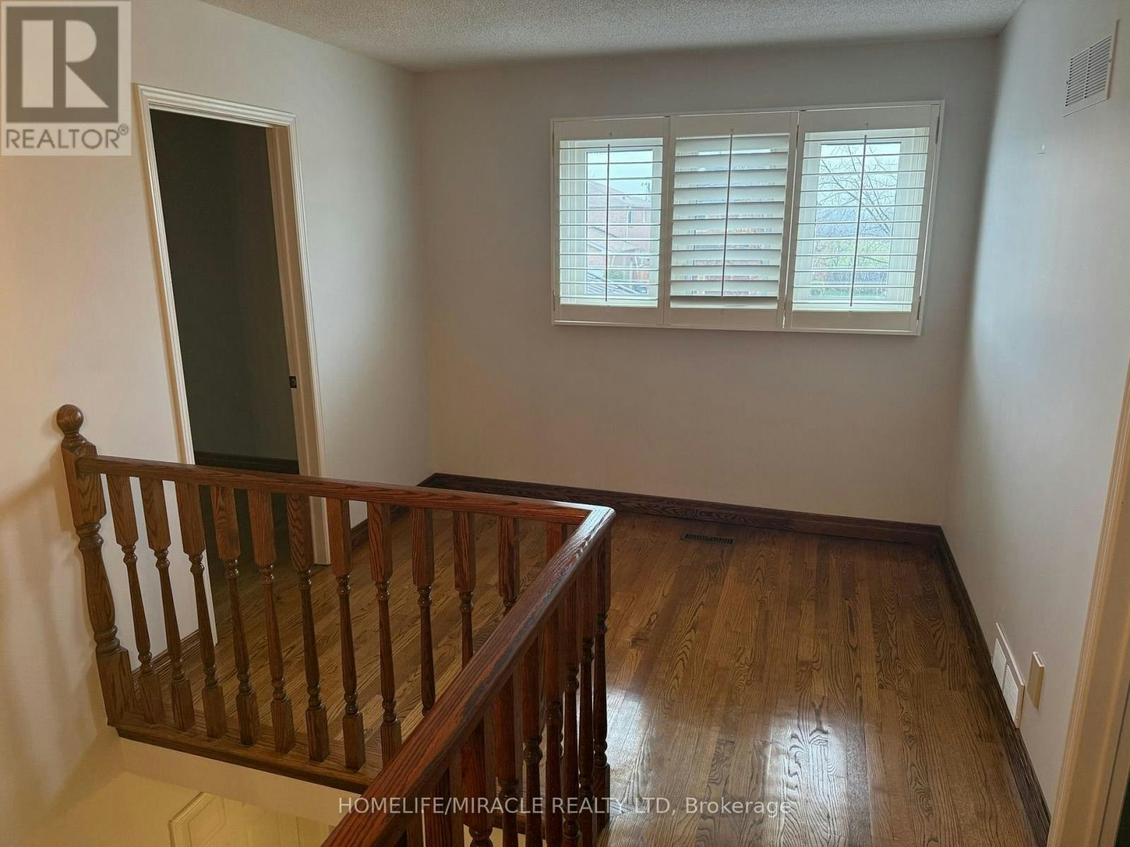 MAIN-5889 River Grove Avenue, Mississauga, ON, L5M 4W2 - 11