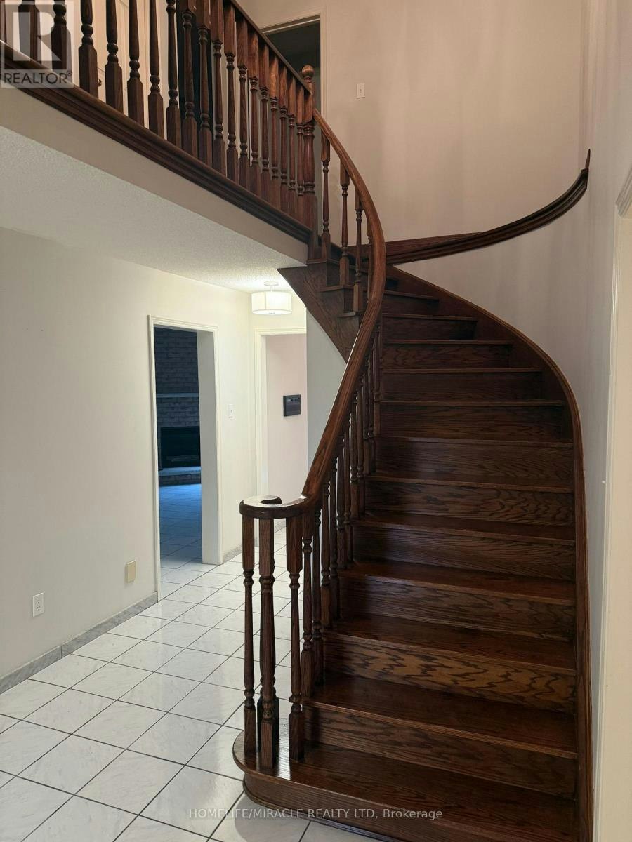 MAIN-5889 River Grove Avenue, Mississauga, ON, L5M 4W2 - 3