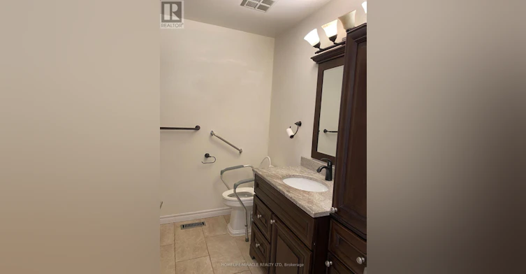 6856 Darcel Avenue, Mississauga, ON, L4T 2W5 - 10