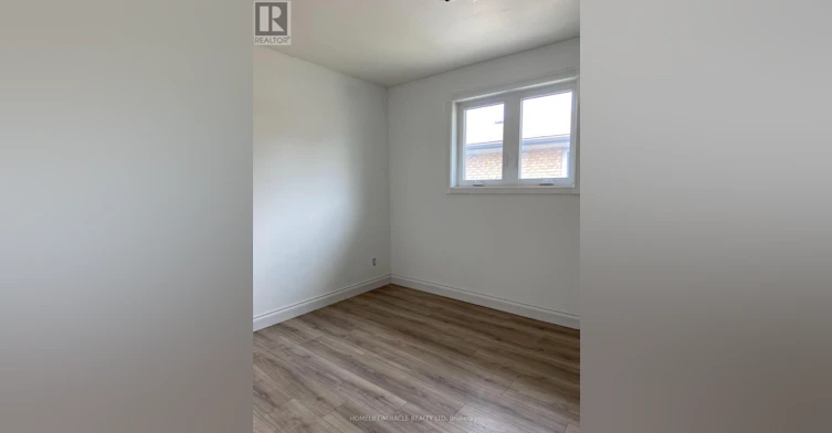 6856 Darcel Avenue, Mississauga, ON, L4T 2W5 - 8