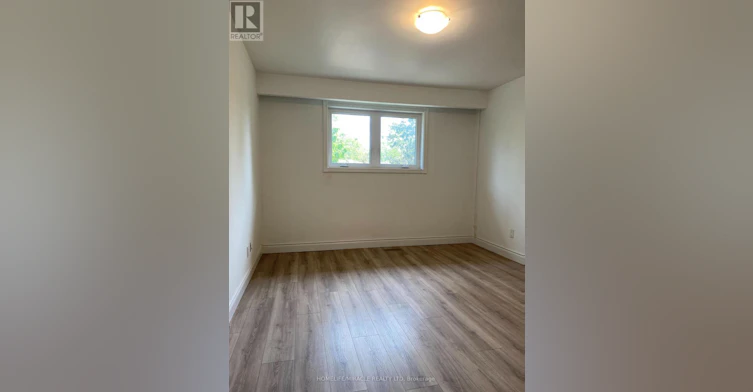 6856 Darcel Avenue, Mississauga, ON, L4T 2W5 - 13