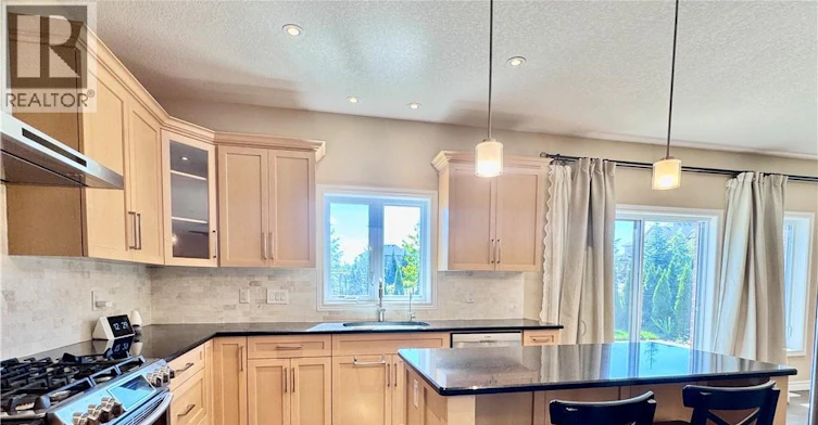 503 Walking Fern Court, Waterloo, ON, N2V 0B8 - 17