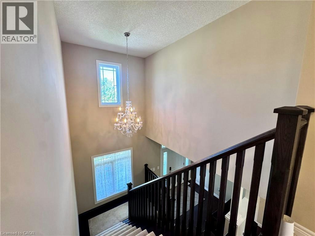 503 Walking Fern Court, Waterloo, ON, N2V 0B8 - 26