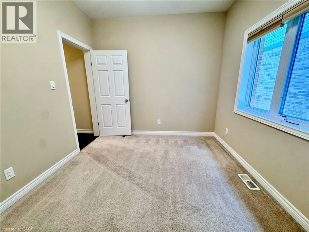 503 Walking Fern Court, Waterloo, ON, N2V 0B8 - 23