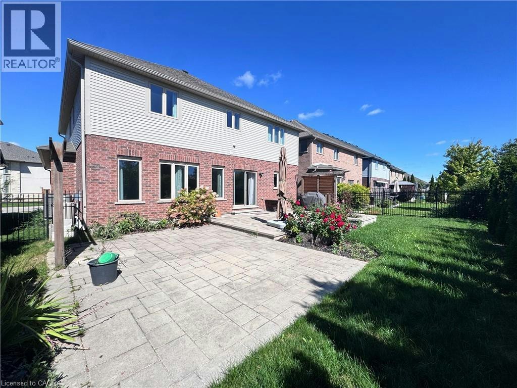 503 Walking Fern Court, Waterloo, ON, N2V 0B8 - 46