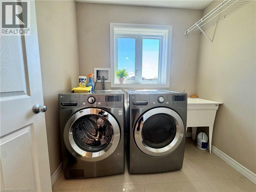 503 Walking Fern Court, Waterloo, ON, N2V 0B8 - 36