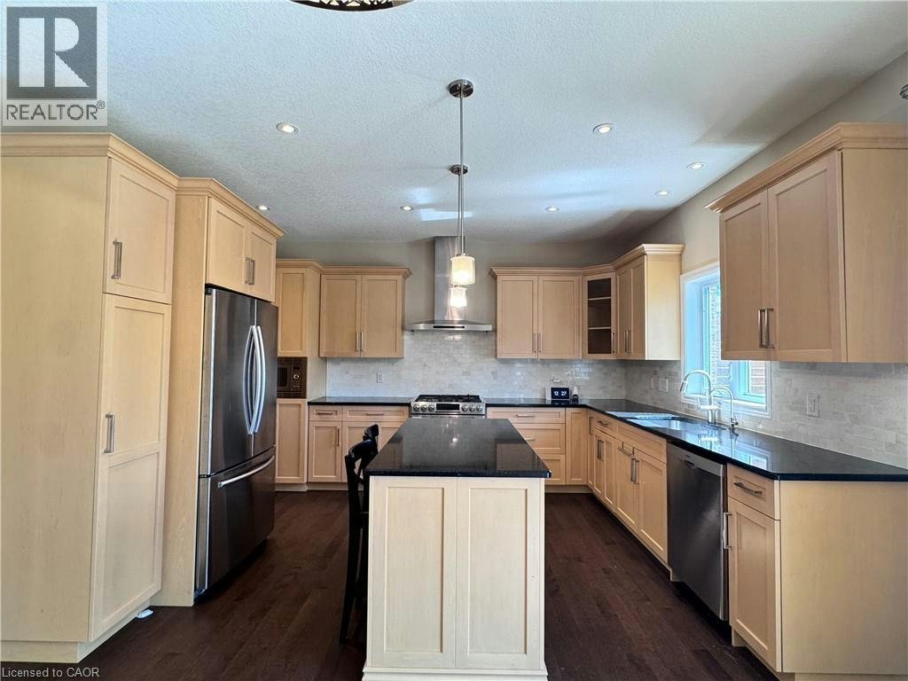 503 Walking Fern Court, Waterloo, ON, N2V 0B8 - 12