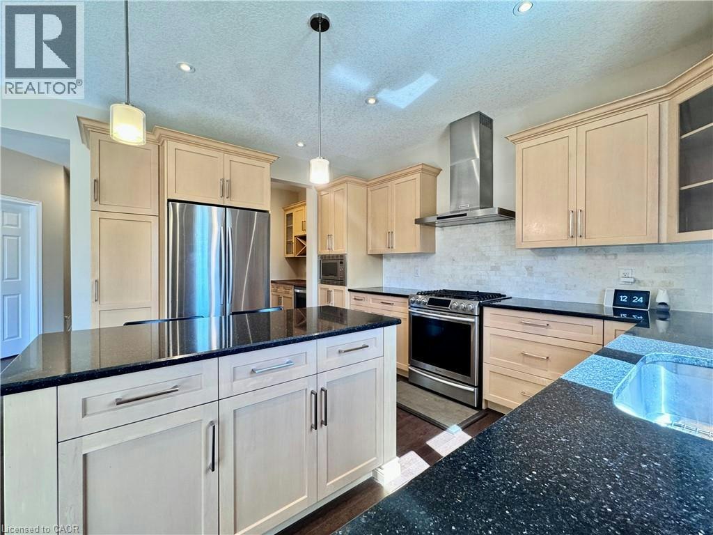 503 Walking Fern Court, Waterloo, ON, N2V 0B8 - 14