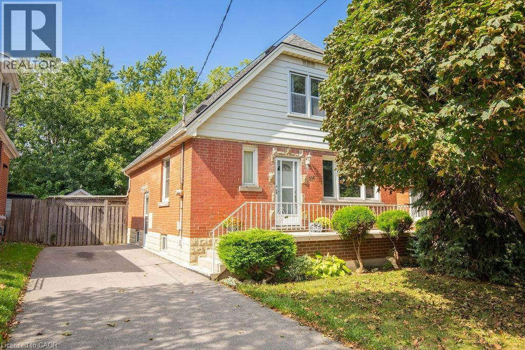 296 21st Street EAST, Hamilton, ON, L8V 2T9
