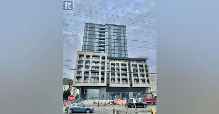 302-86 Dundas Street E, Mississauga, ON, L5A 0B1