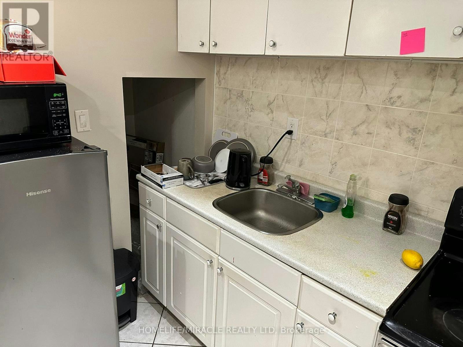 1476 Cawthra Road, Mississauga, ON, L5G 4L2 - 4