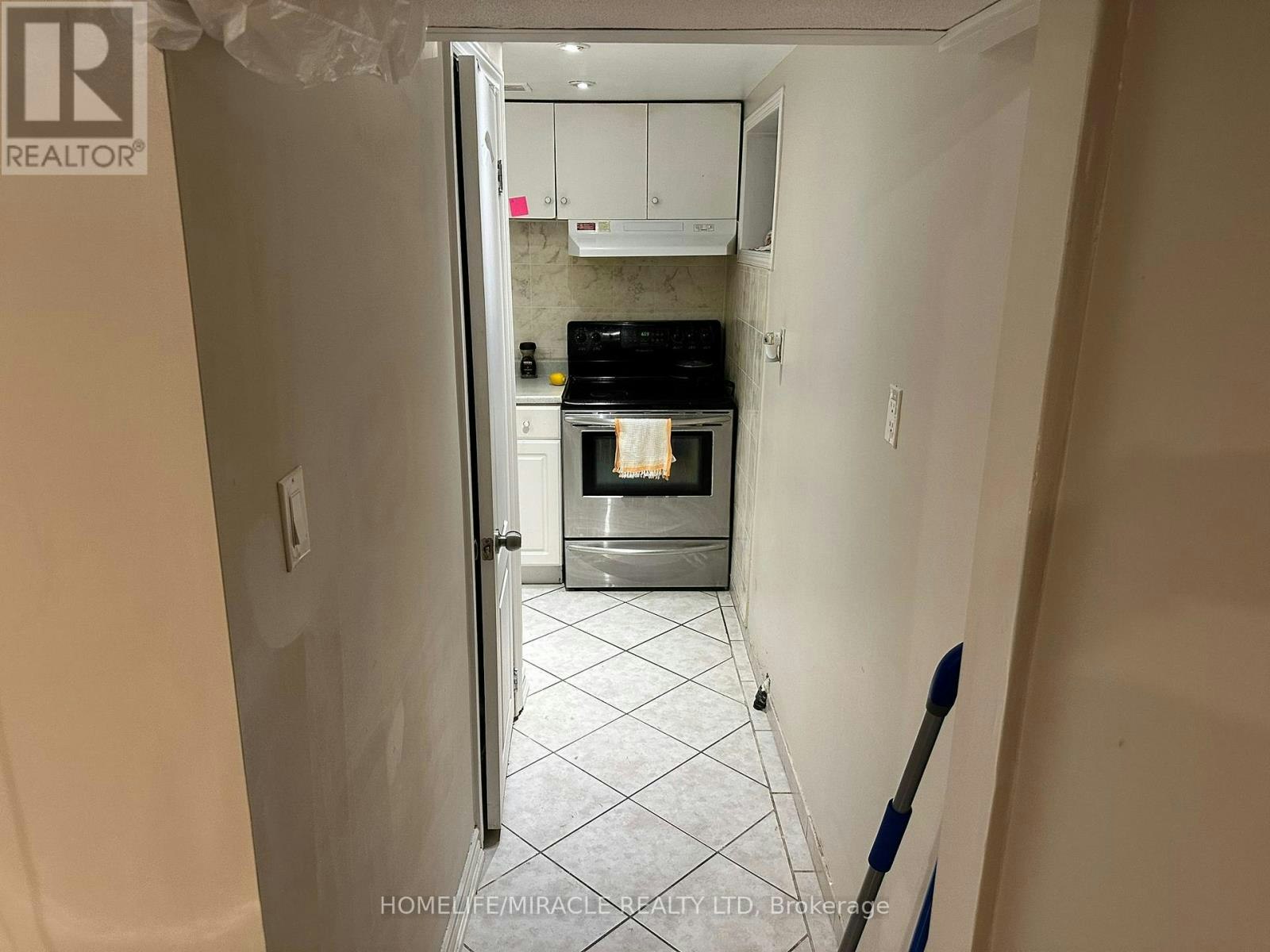 1476 Cawthra Road, Mississauga, ON, L5G 4L2 - 3