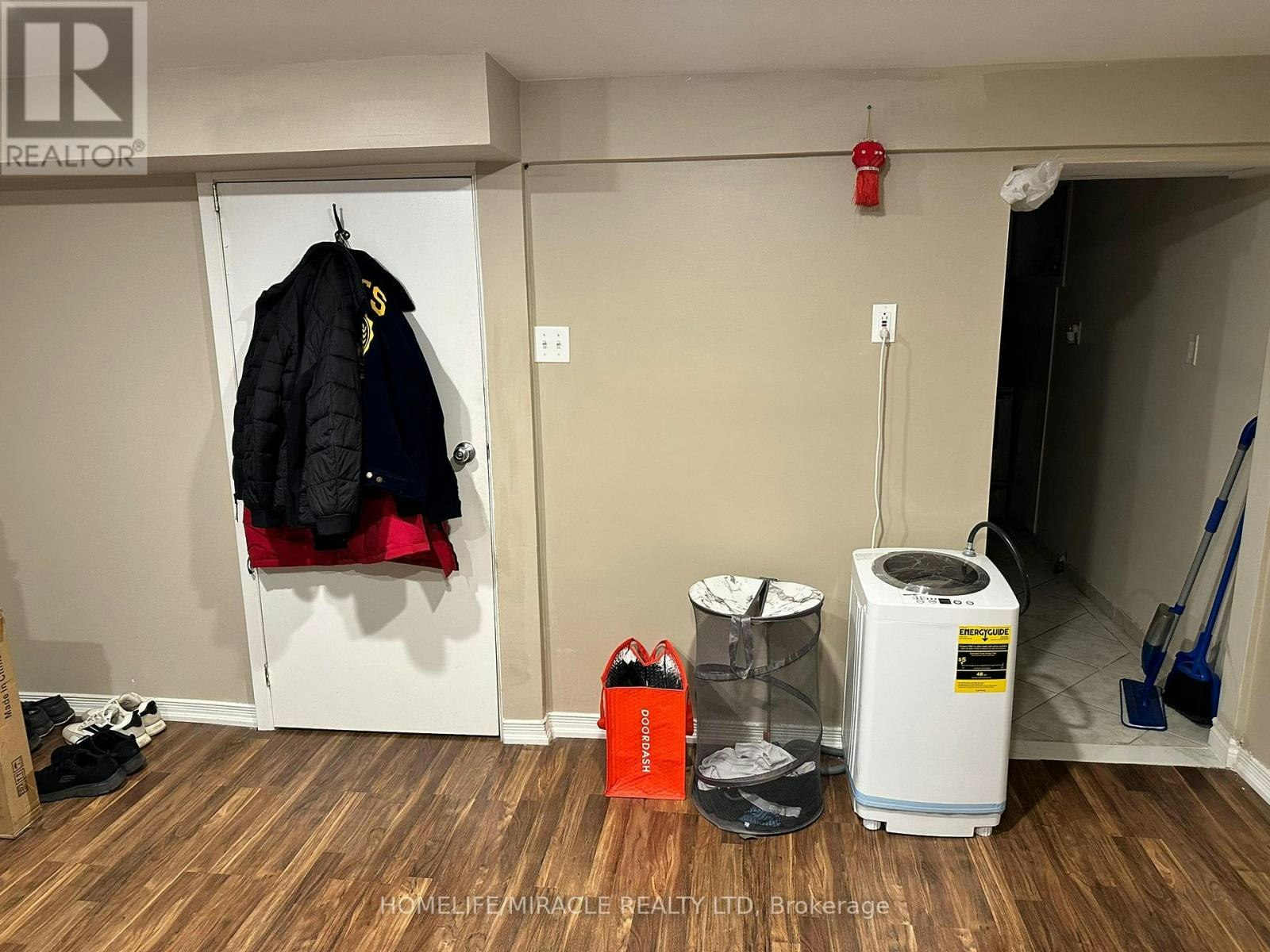 1476 Cawthra Road, Mississauga, ON, L5G 4L2 - 2