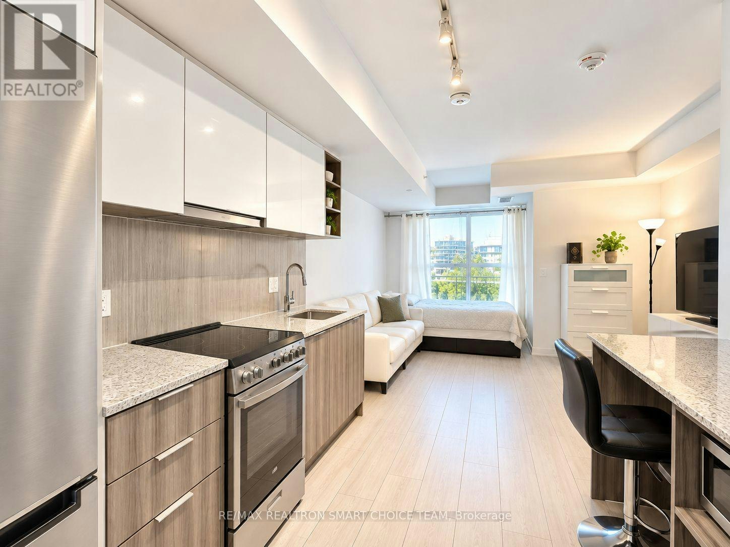 427-31 Tippett Road, Toronto, ON, M3H 0C8