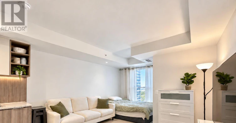 427-31 Tippett Road, Toronto, ON, M3H 0C8 - 3