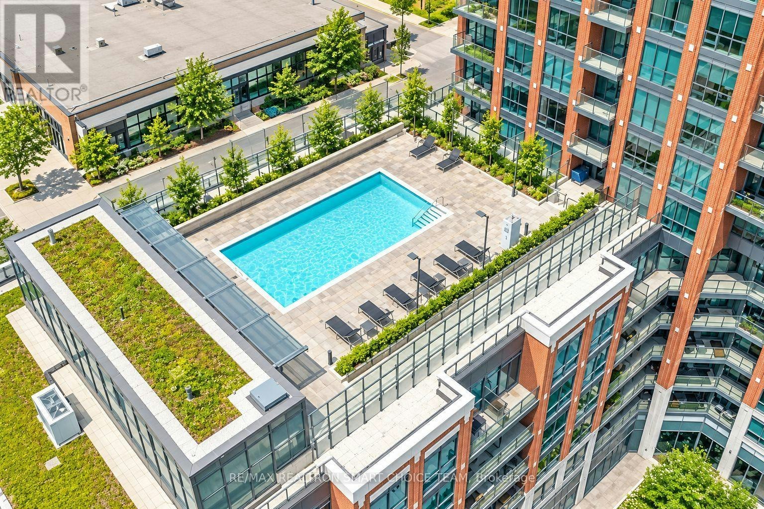 427-31 Tippett Road, Toronto, ON, M3H 0C8 - 14