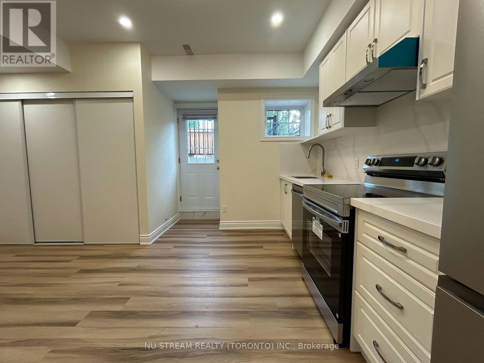 BASEMENT-175 Westfield Drive, Whitby, ON, L1P 0G2 5