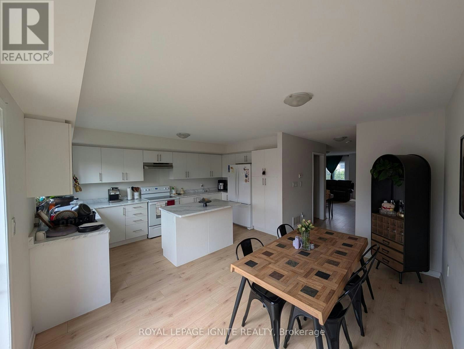 92 Jerome Way, Clarington, ON, L1C 7G9 - 8