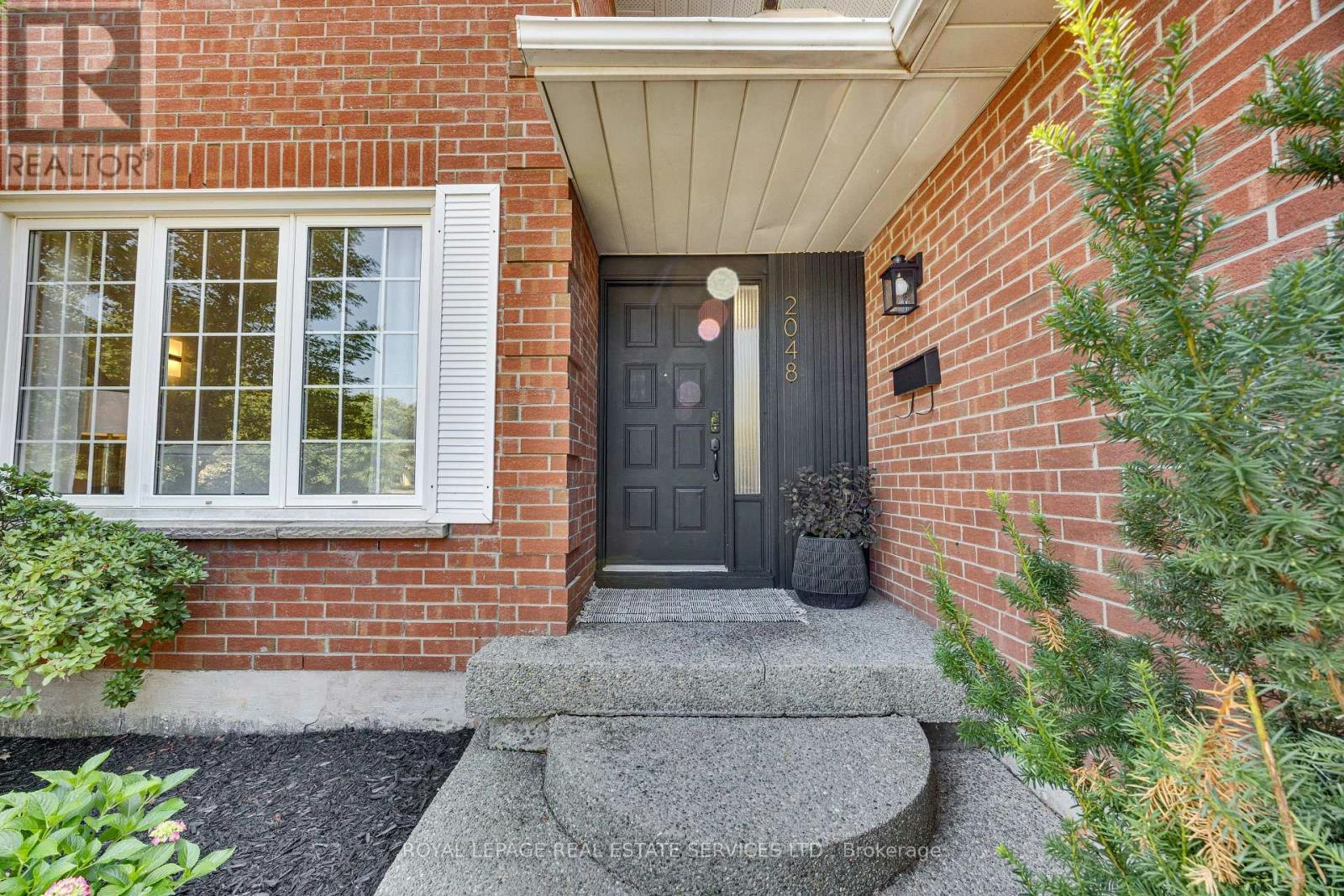 2048 Sixth Line, Oakville, ON, L6H 3N2
