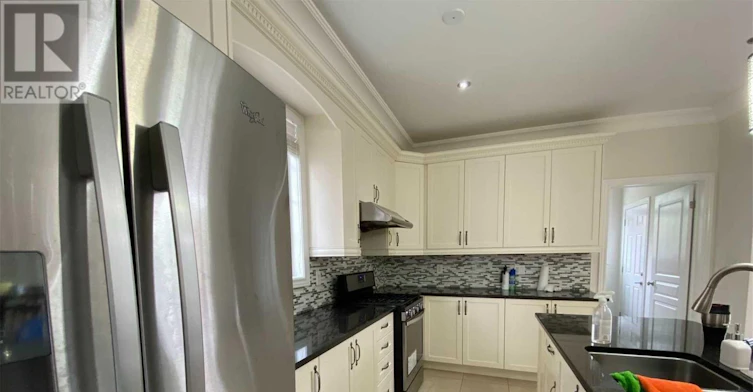 74 Murison Drive, Markham, ON, L6C 0J6 - 3