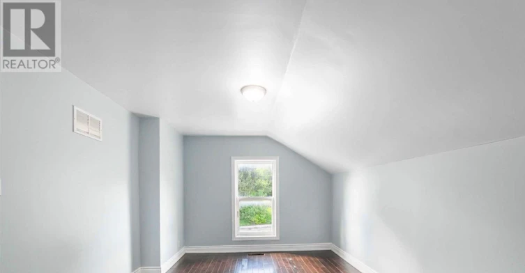 MAIN-87 Simcoe Road, Bradford West Gwillimbury, ON, L3Z 2A7 - 7