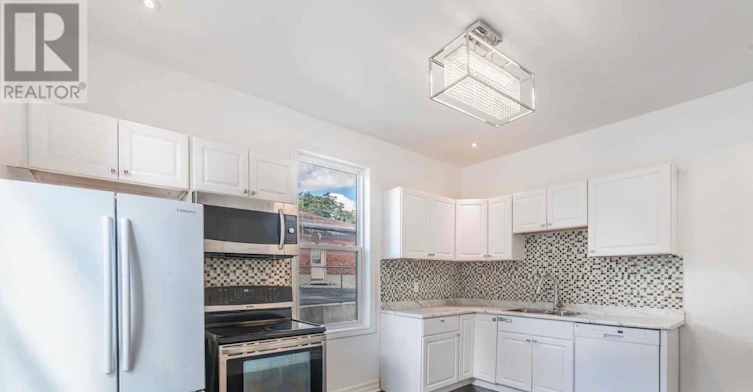 MAIN-87 Simcoe Road, Bradford West Gwillimbury, ON, L3Z 2A7 - 2
