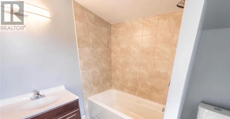 MAIN-87 Simcoe Road, Bradford West Gwillimbury, ON, L3Z 2A7 - 8