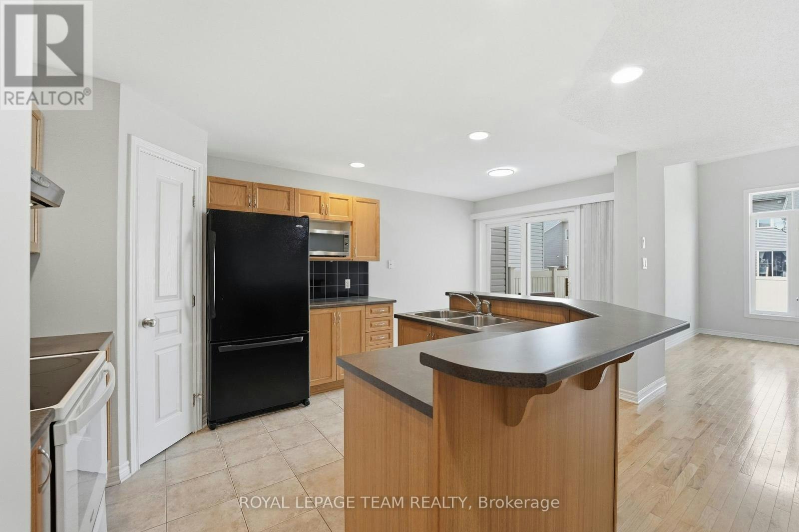 239 Tandalee Crescent, Ottawa, ON, K2M 0A2 - 9