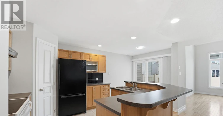 239 Tandalee Crescent, Ottawa, ON, K2M 0A2 - 9