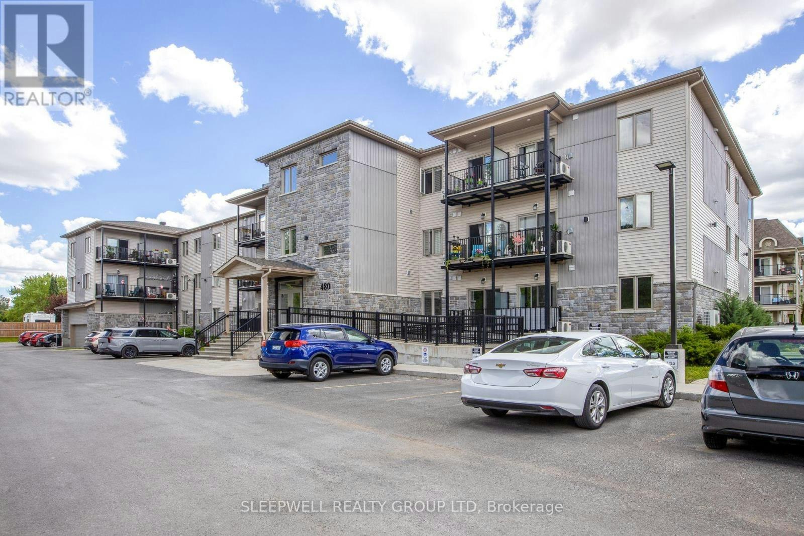 205-480 Church Street, Russell, ON, K4R 0G4